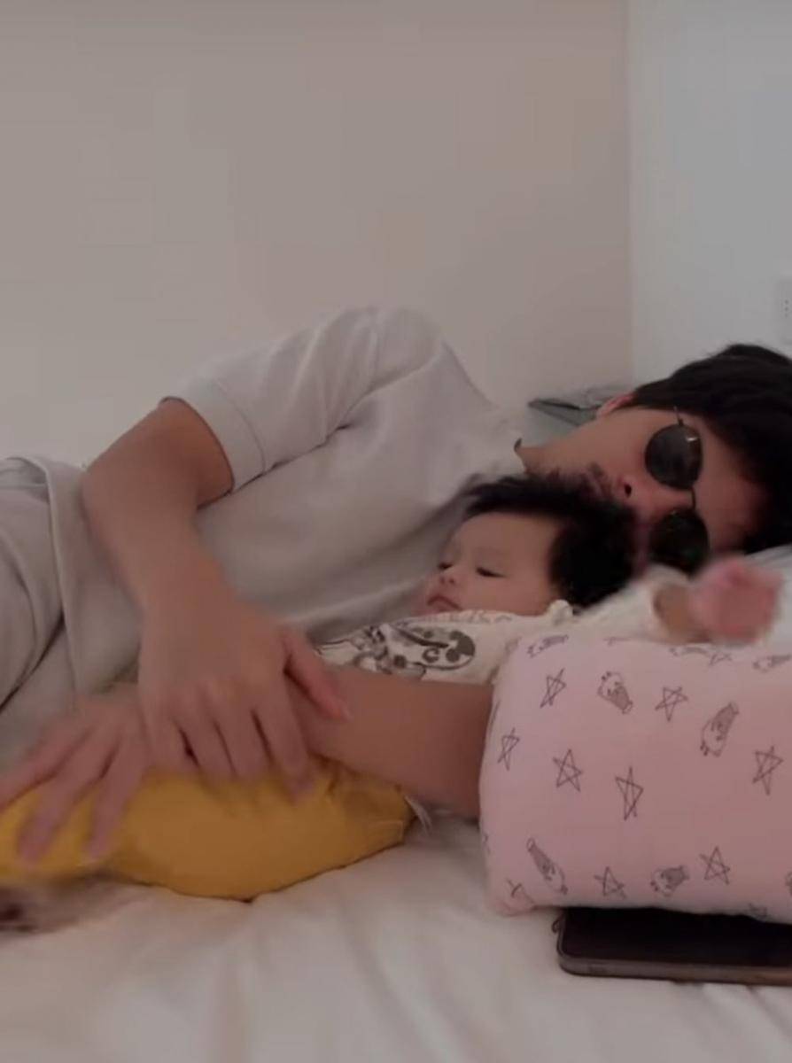 Ameena dan papa Atta (instagram.com/aurelie.hermansyah)