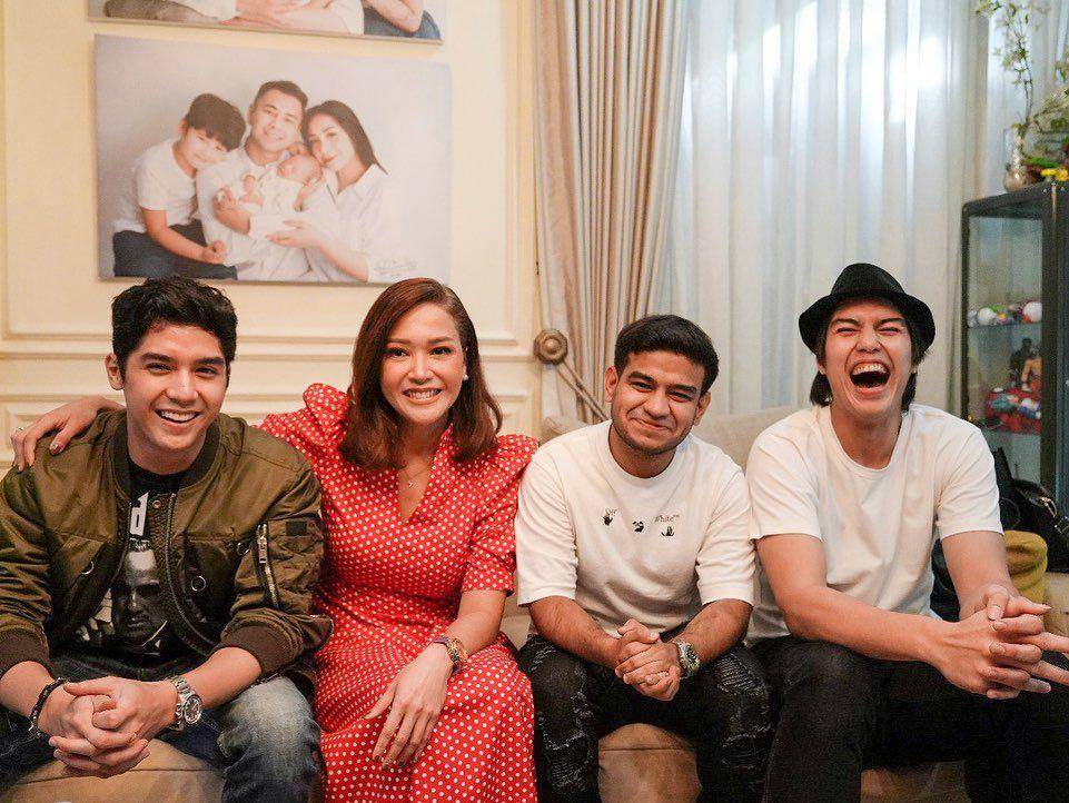Maia bersama Al, El dan Dil ke rumah Raffi (instagram.com/maiaestiantyreal)
