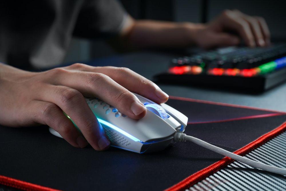 5 Tips Memilih Mouse Gaming untuk Game FPS, Jangan Salah Pilih!