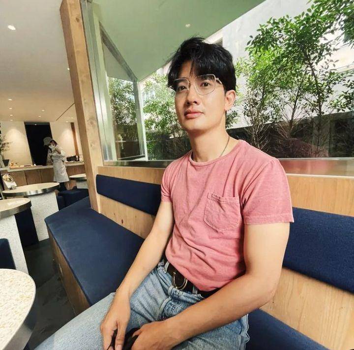 Pae Arak (instagram.com/paearak)