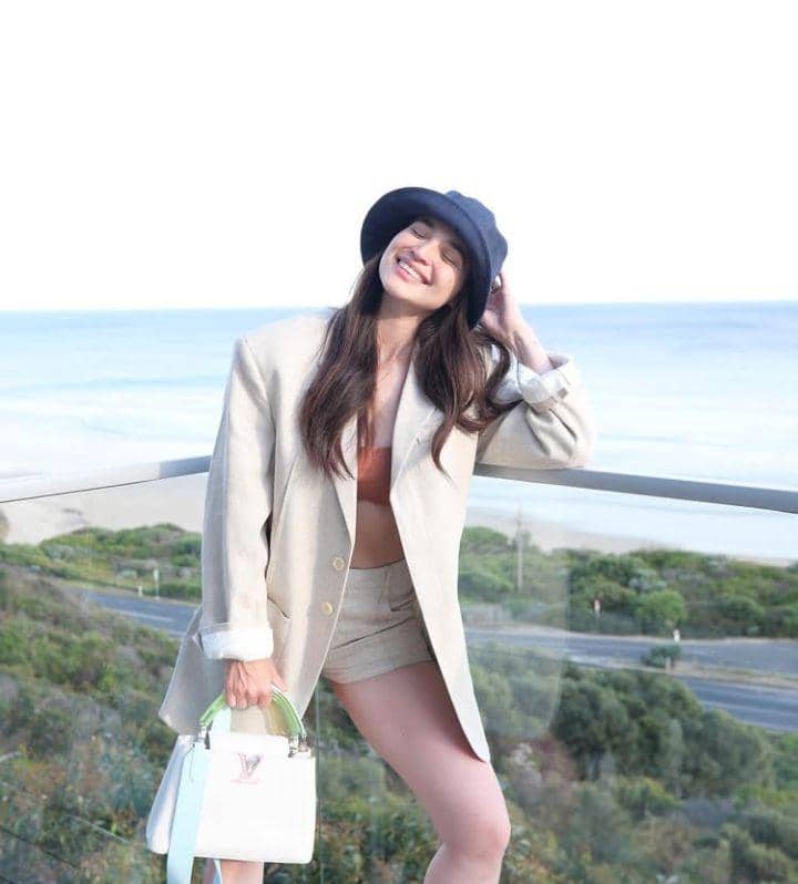 Anne Curtis (instagram.com/annecurtissmith)