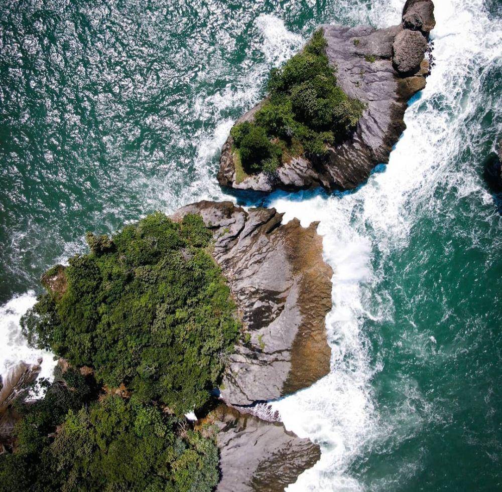 Pantai Popoh (https://www.instagram.com/tegarsetiyawanp/)