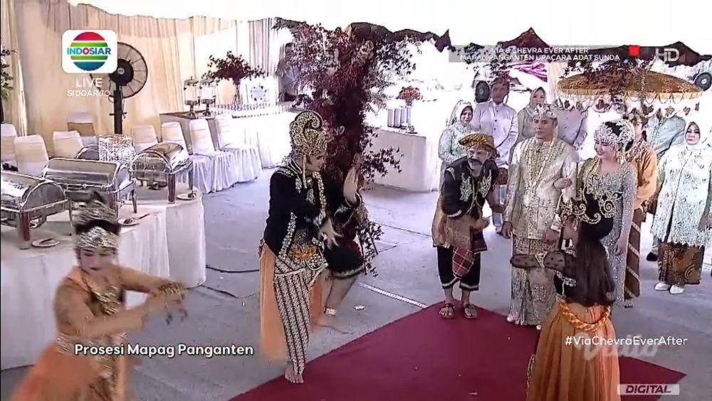 Upacara Adat Sunda Via Vallen [17/7/2022] (dok. Vidio/Indosiar)