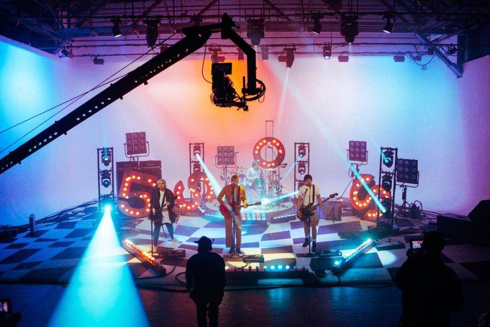 5SOS (instagram.com/5sos)