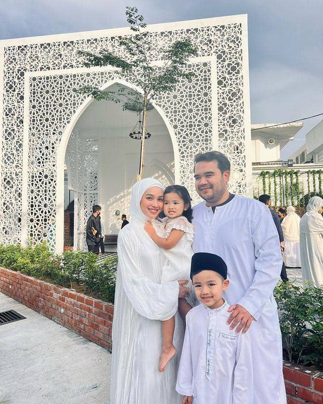 potret keluarga Tya Arifin (instagram.com/tyaarifinnw)