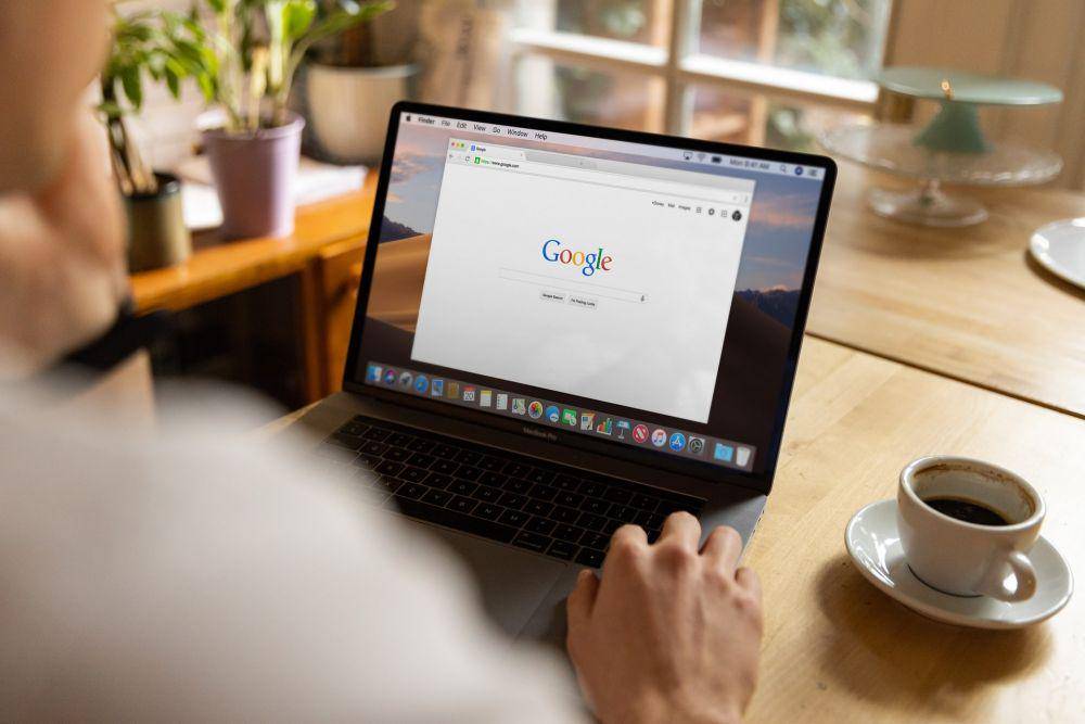 ilustrasi menggunakan mesin pencarian Google (unsplash.com/Firmbee.com)