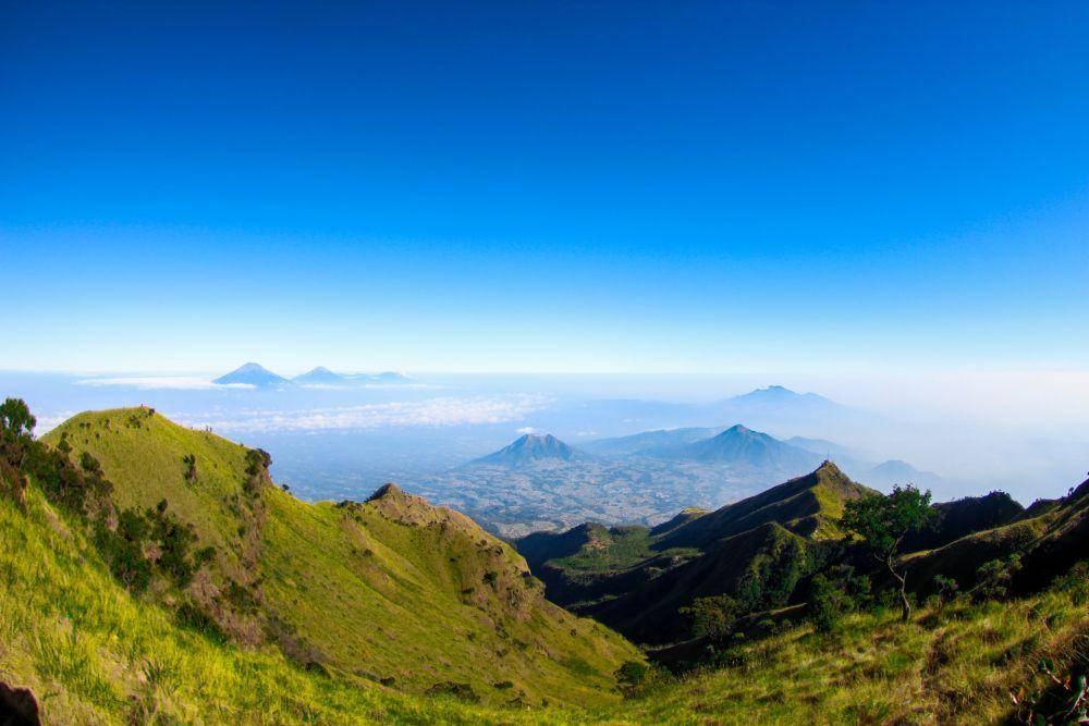 Gunung Merbabu (unsplash.com/Dedy Kurniawan)