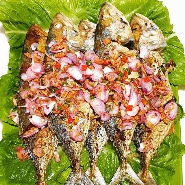 ikan kembung sambal colo-colo (instagram.com/timbultorang)
