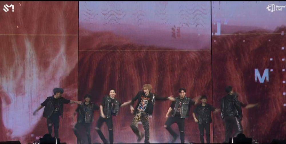 potret konser SUJU - Super Show 9 (dok. Beyond Live / SM Entertainment)