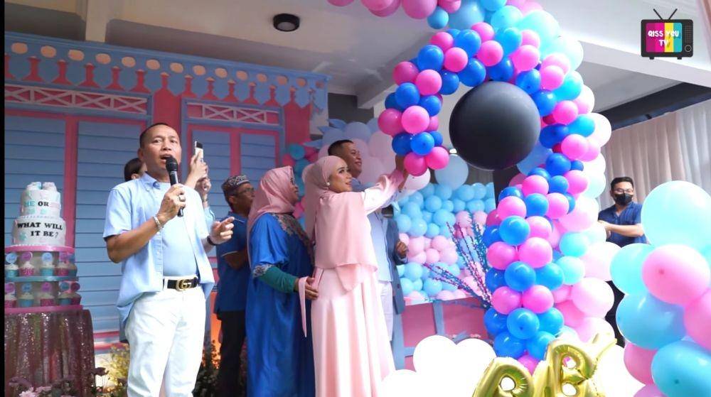 potret gender reveal Syifa (dok.YouTube/ Qiss You TV)