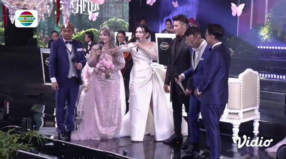 adu gaya Via Vallen vs. MellaR.osa (doc.vidio.com/Indosiar)