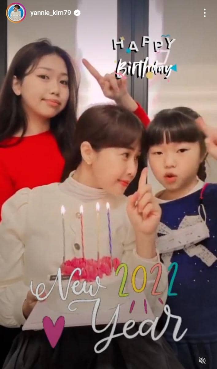 potret Yannie Kim dan dua anaknya (instagram.com/yannie_kim79)