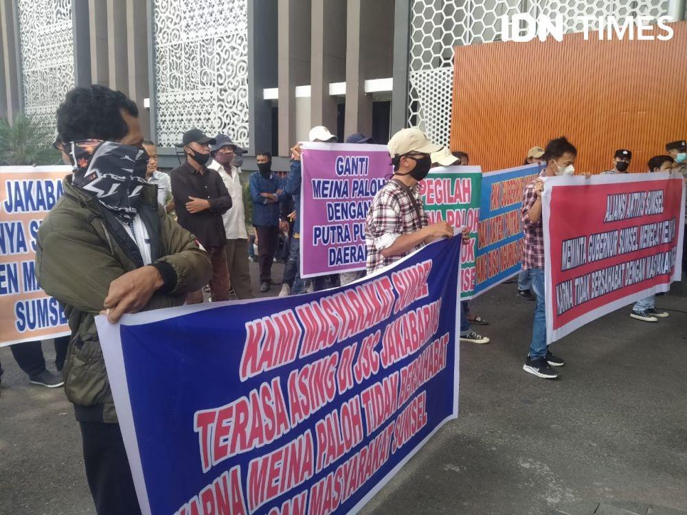 Aliansi Masyarakat Desak Gubernur Pecat Meina Paloh Direktur JSC