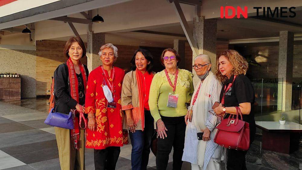 Para perwakilan negara pada Konferensi Tingkat Tinggi Women20 (W20) (IDN Times/Masdalena Napitupulu)