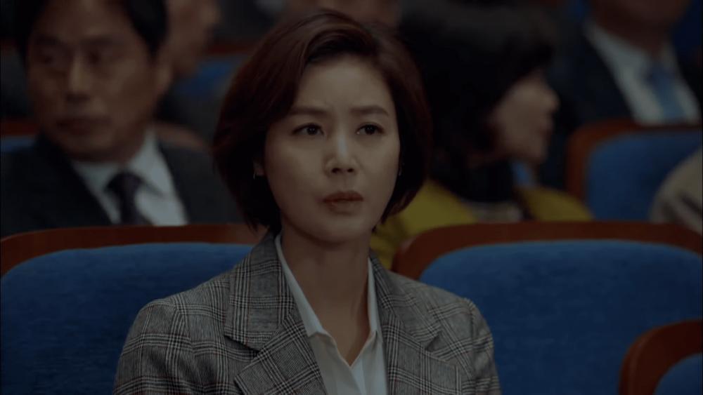 Kim Sung Ryoung di drama Are You Human? (youtube.com/KBS WORLD TV)
