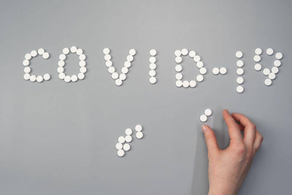 Siapa yang Bisa Diberikan Obat COVID-19 Paxlovid?