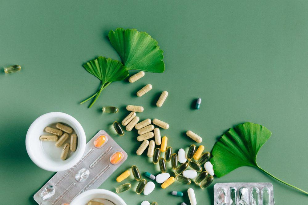 ilustrasi obat herbal (pexels.com/Nataliya Vaitkevich)