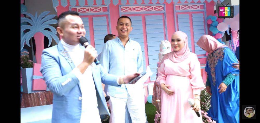 potret gender reveal Syifa (dok.YouTube/ Qiss You TV)