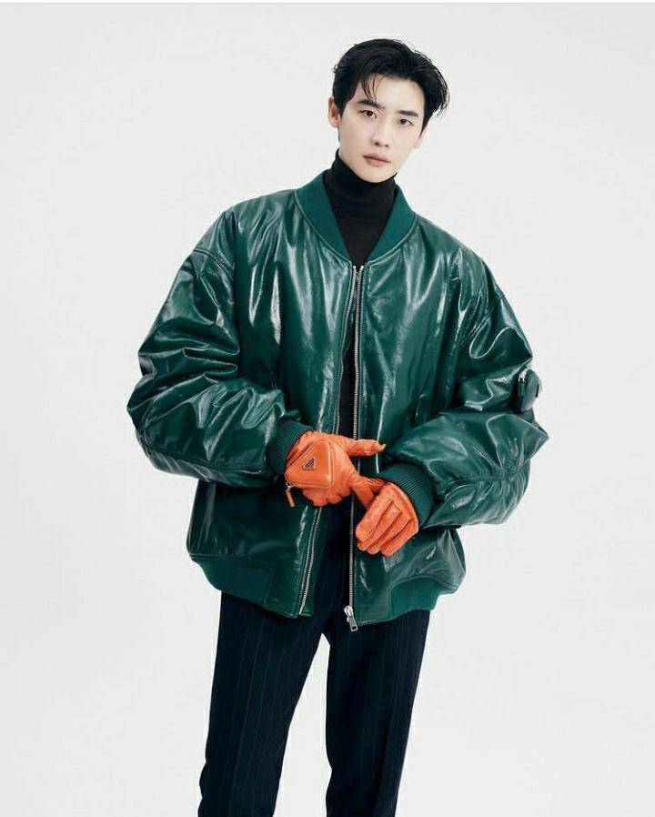 ootd Lee Jong Suk (instagram.com/jongsuk0206)