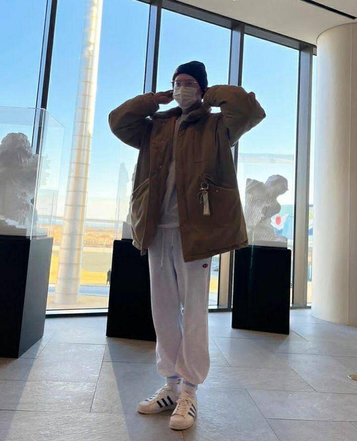 ootd Lee Jong Suk (instagram.com/jongsuk0206)