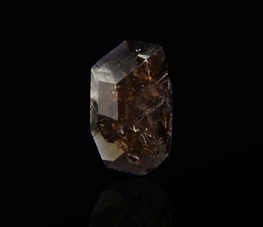 12 Mineral Berwarna Hitam, Terlihat Elegan dan Menarik