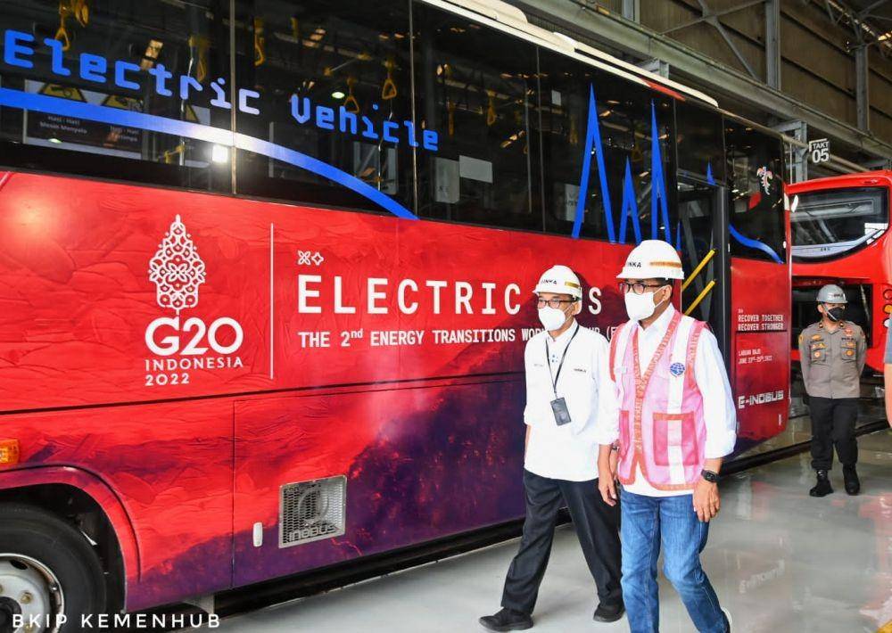 Perkembangan pembuatan Bus Listrik Merah Putih (BLMP) untuk mendukung penyelenggaraan Konferensi Tingkat Tinggi (KTT) G20 pada November 2022 mendatang. (dok. Kemenhub)