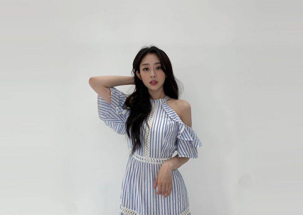 Jisoo (instagram.com/jeezepizza)