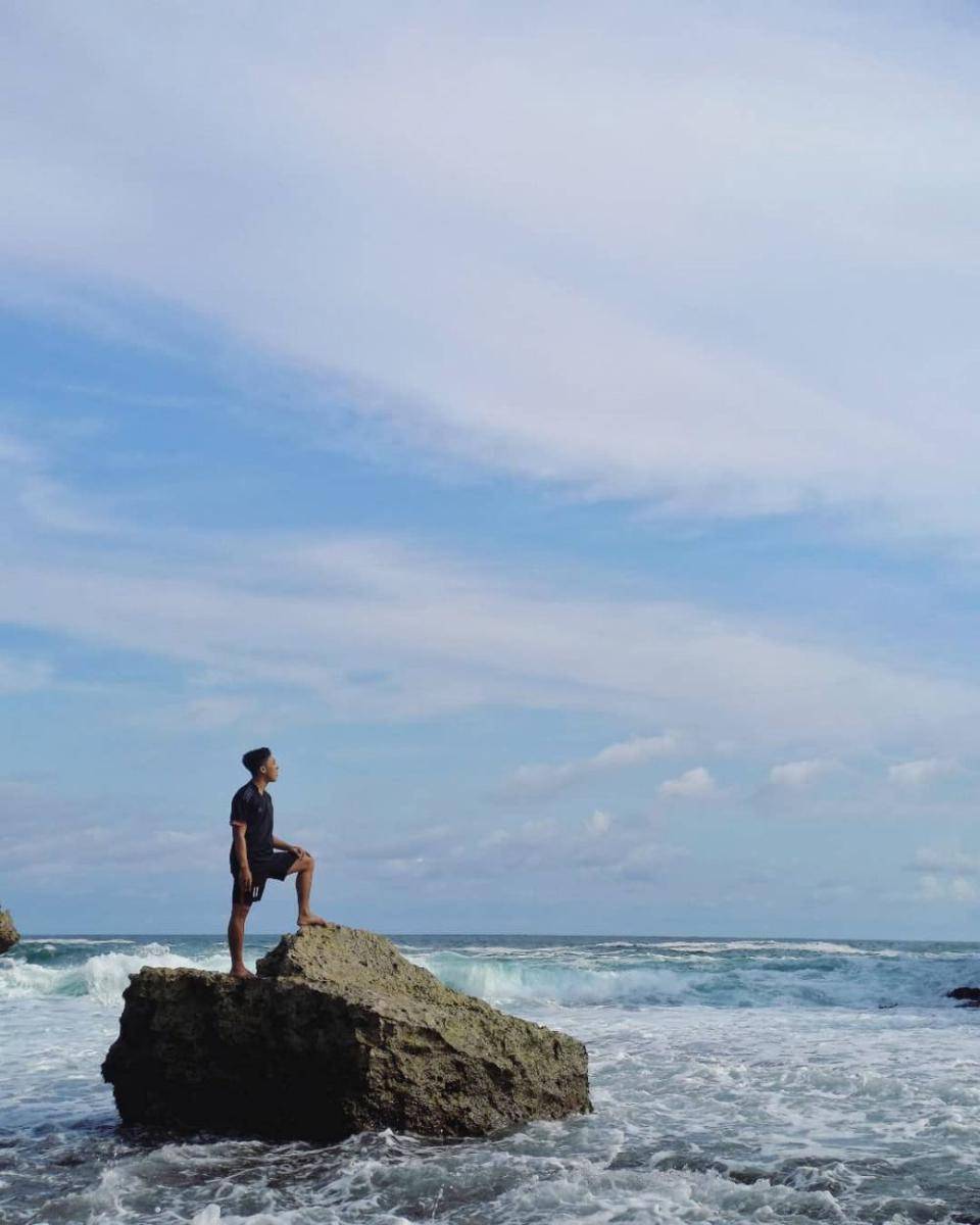 Pantai Peyuyon (instagram.com/wisnudian_)