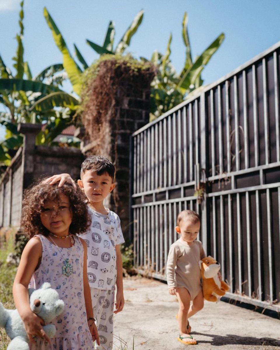 James Nathaniall, Iona Rose, dan Callum Matthew (instagram.com/fandych)
