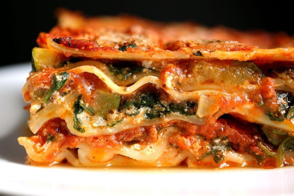 Resep Lasagna Kukus Tanpa Oven, Teksturnya Lebih Moist dan Lembut!