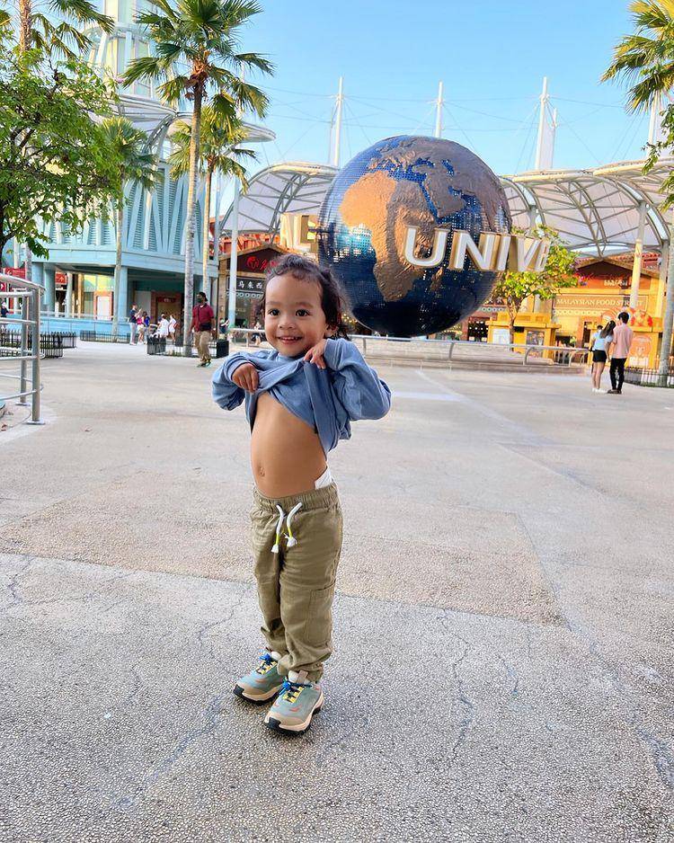 potret anak Arif Muhammad di Singapura (instagram.com/arifmuhammaddd_)