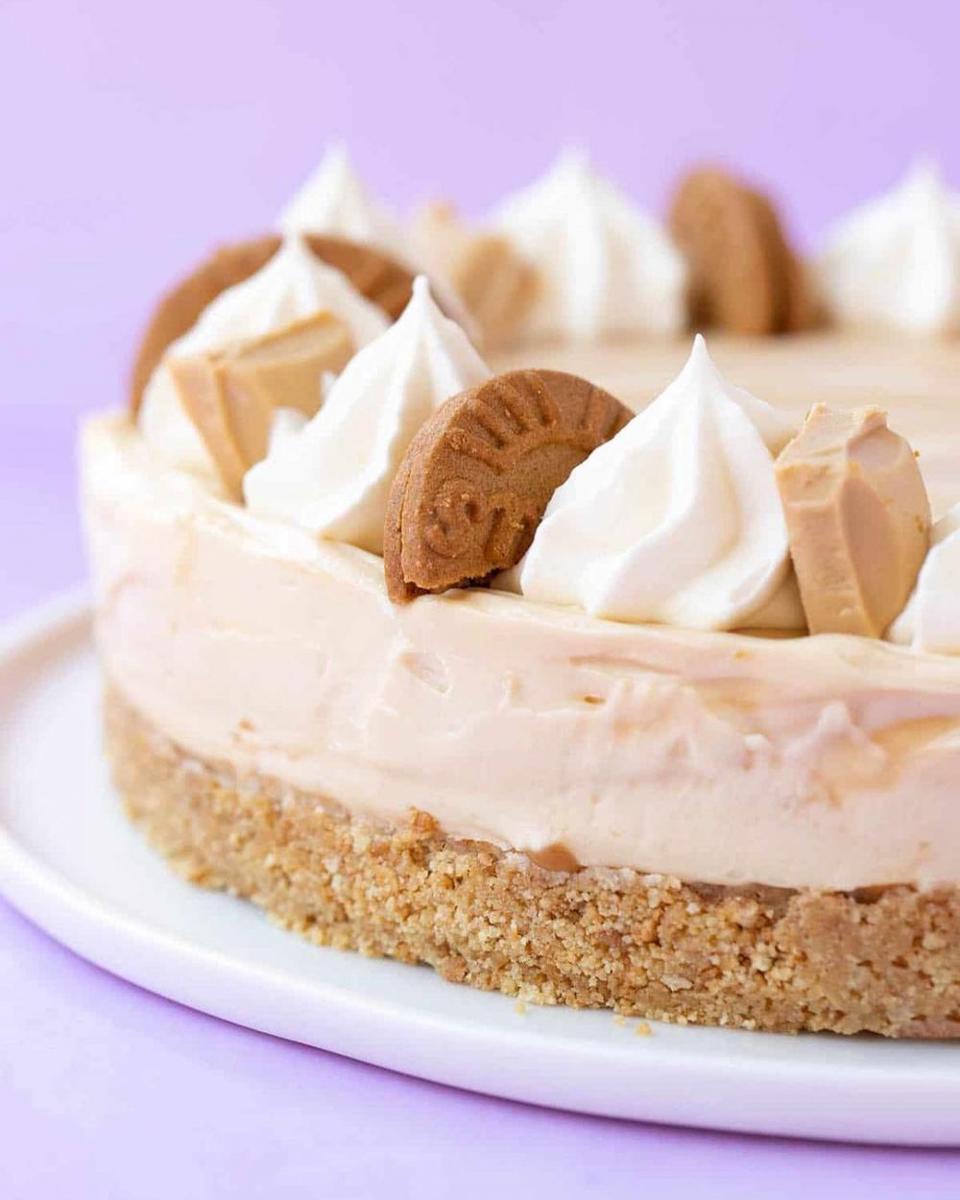 ilustasi no bake caramilk cheesecake (www.instagram.com/sweetestmenu)