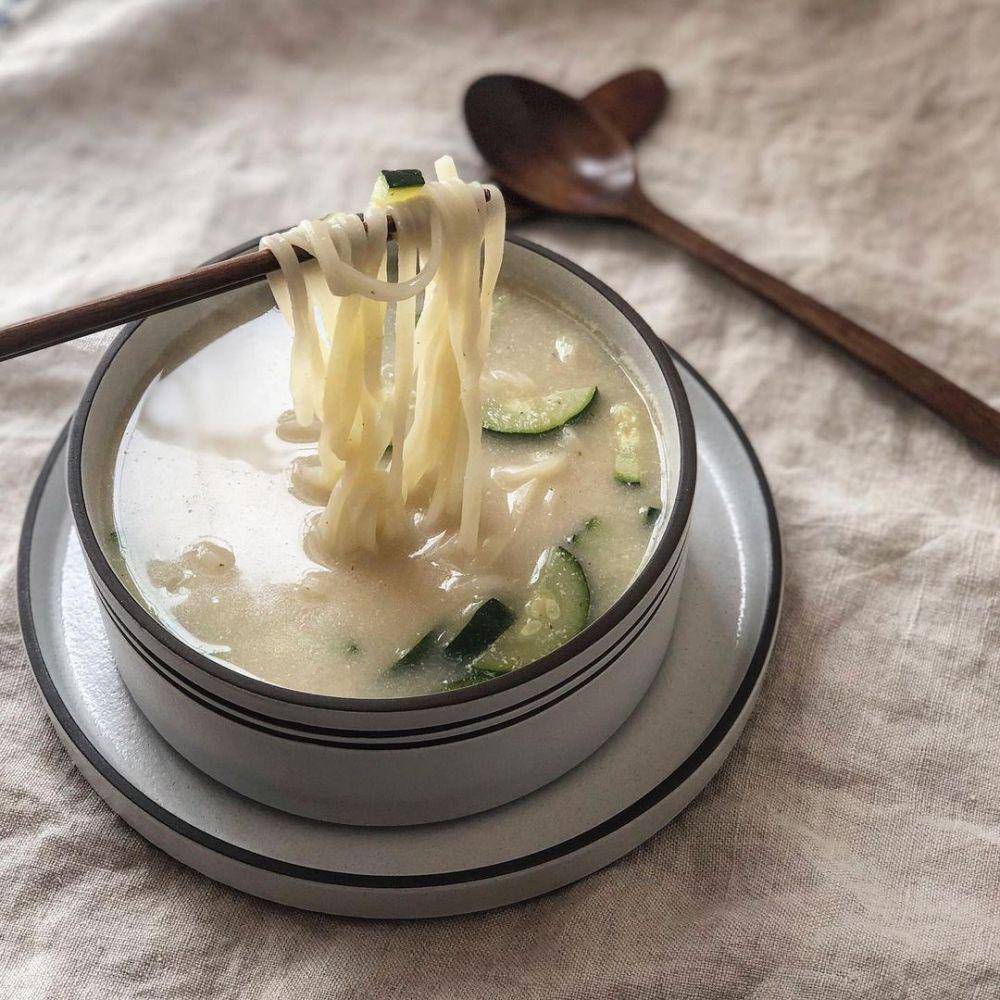 ilustrasi kalguksu (instagram.com/veggie_amor1214)