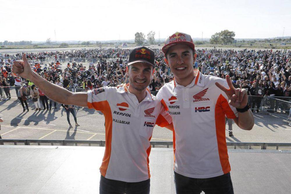 Dani Pedrosa dan Marc Marquez saat masih sama-sama berada di Repsol Honda (motogp.com)