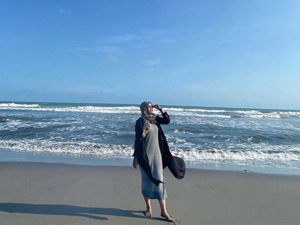 potret Pantai Pasir Kadilangu (instagram.com/ekambingtangguh)