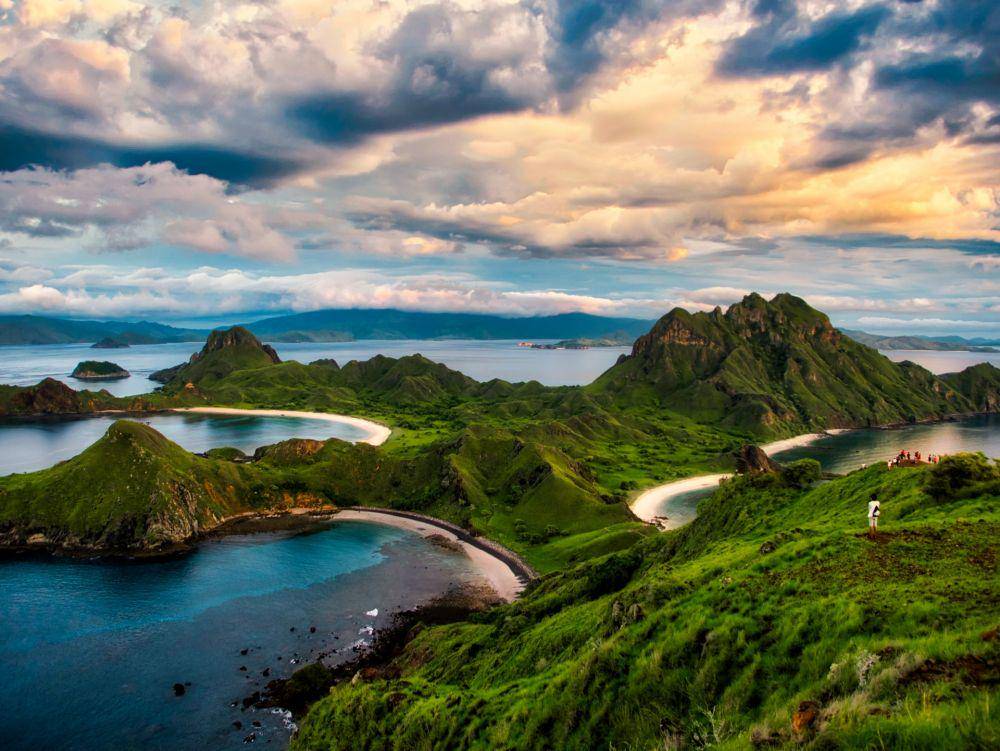 Pulau Padar (unsplash.com/Fajruddin Mudzakkir)