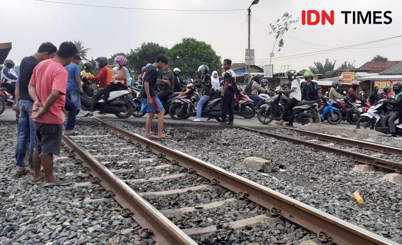 Remaja 13 Tahun Meninggal Tertabrak Kereta, Terseret 5 Meter!