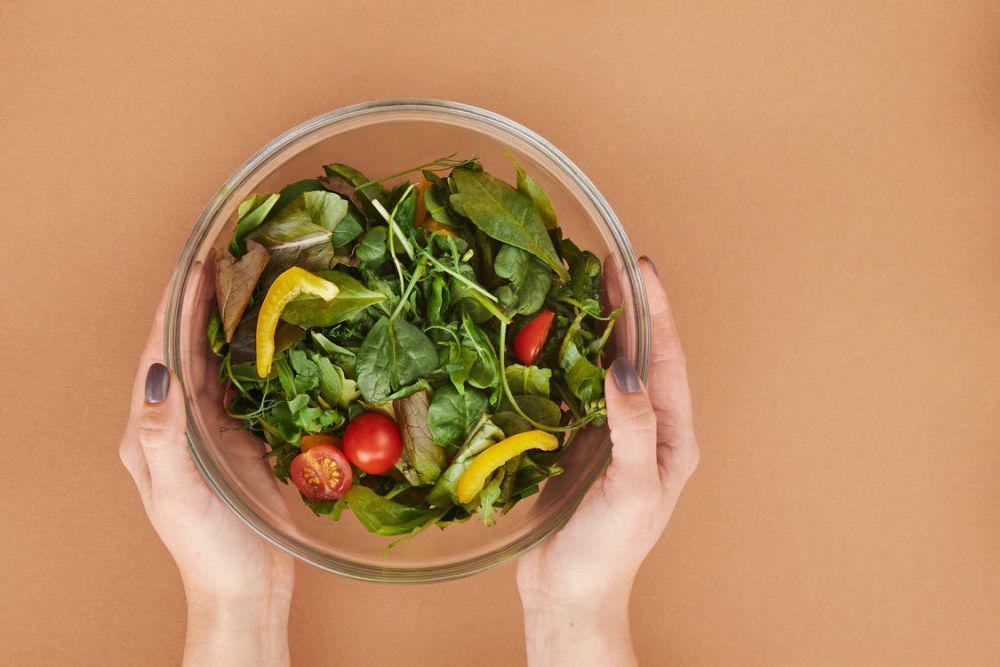 ilustrasi salad (pexels.com/Vanessa Loring)