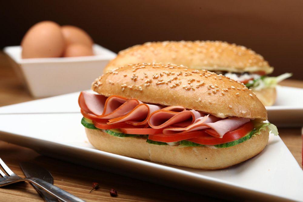 Lupa Makan Sisaan Roti Subway, Perempuan Australia Didenda Rp27 Juta