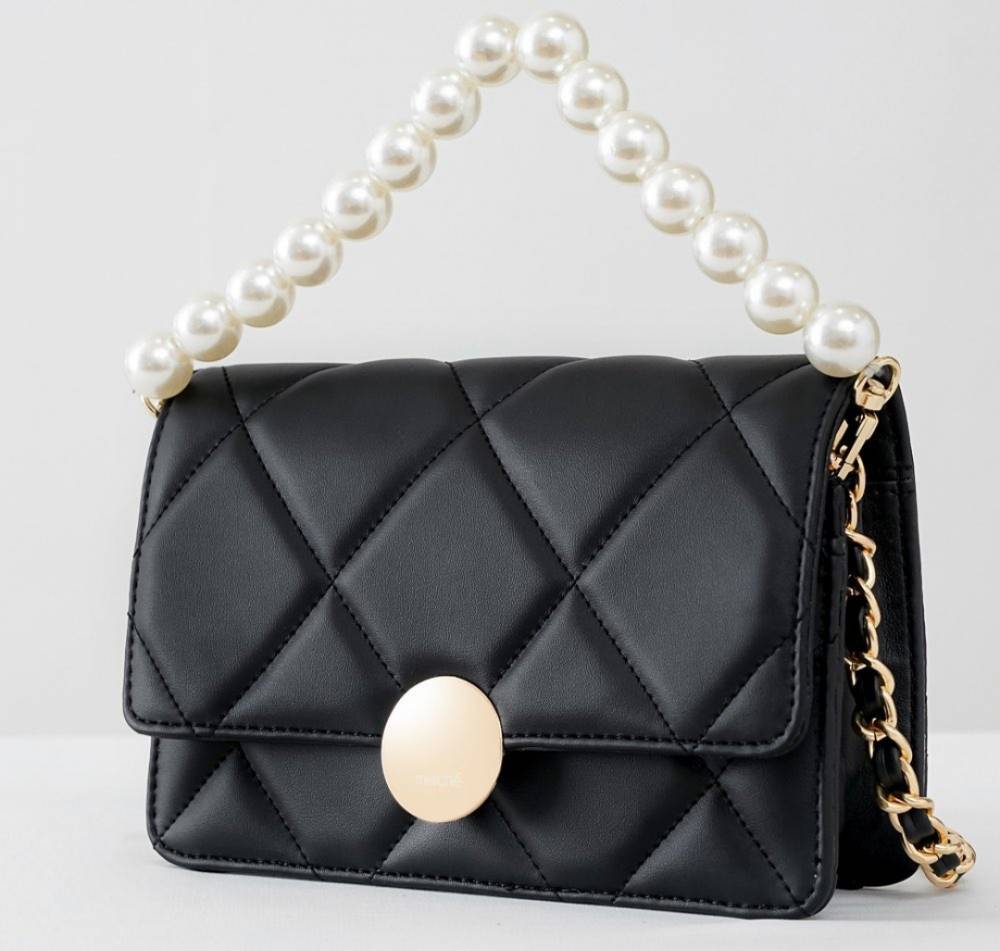 clara wallet black (instagram.com/merche.id)