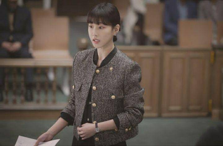 Ha Yoon Kyung di Extraordinary Attorney Woo (instagram.com/channel.ena.d)