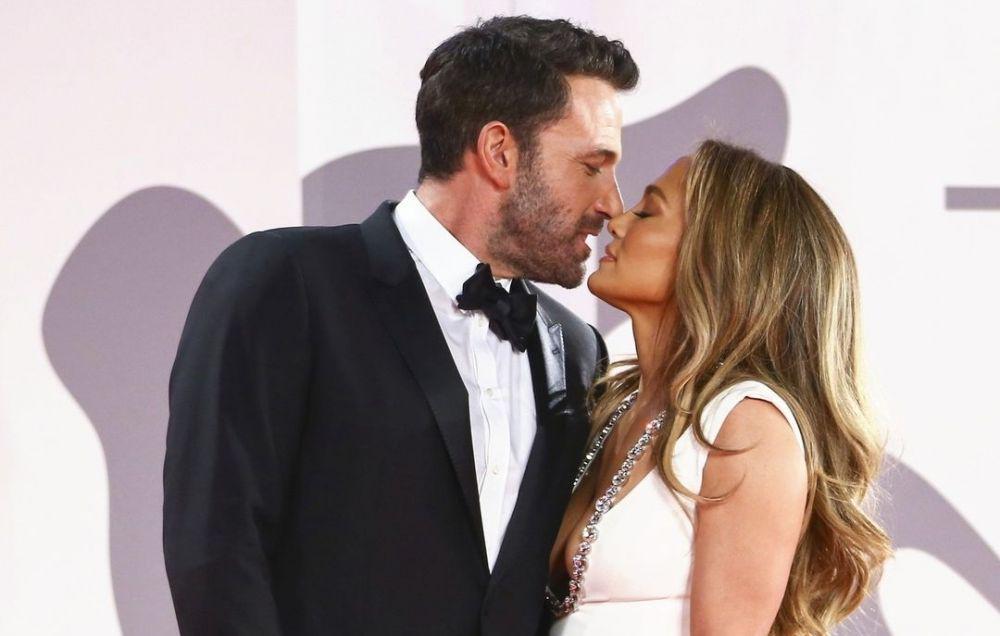 Resmi Menikah, 12 Perjalanan Cinta Ben Affleck dan Jennifer Lopez