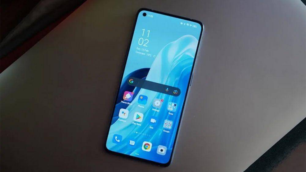 ilustrasi OPPO Reno 7 5G (xda-developers.com)