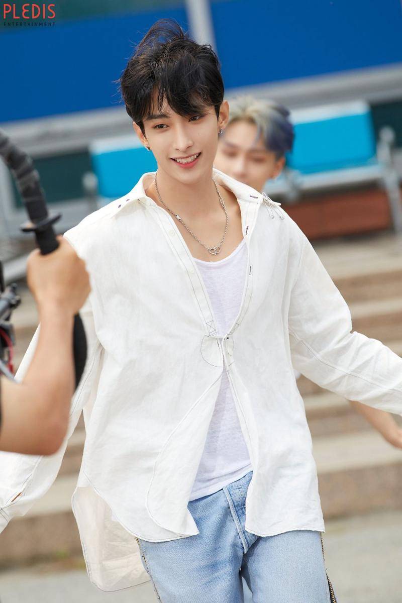 DK SEVENTEEN di balik layar pembuatan MV _WORLD (post.naver.com/플레디스엔터테인먼트)