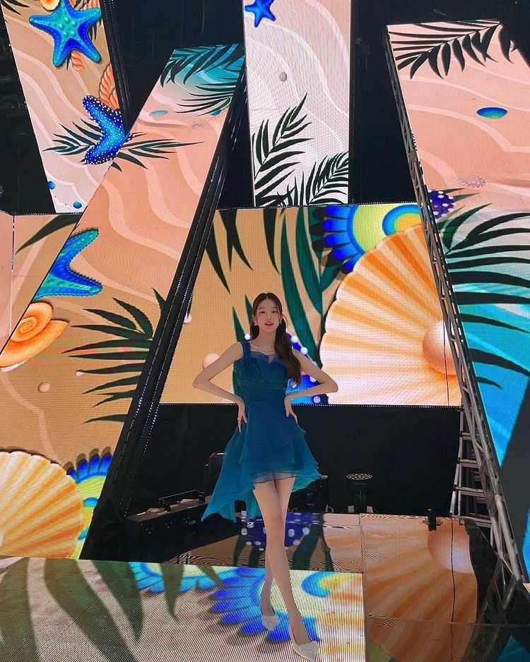 Wonyoung IVE (instagram.com/for_everyoung10)