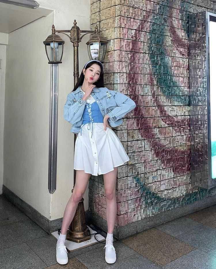 Wonyoung IVE (instagram.com/for_everyoung10)