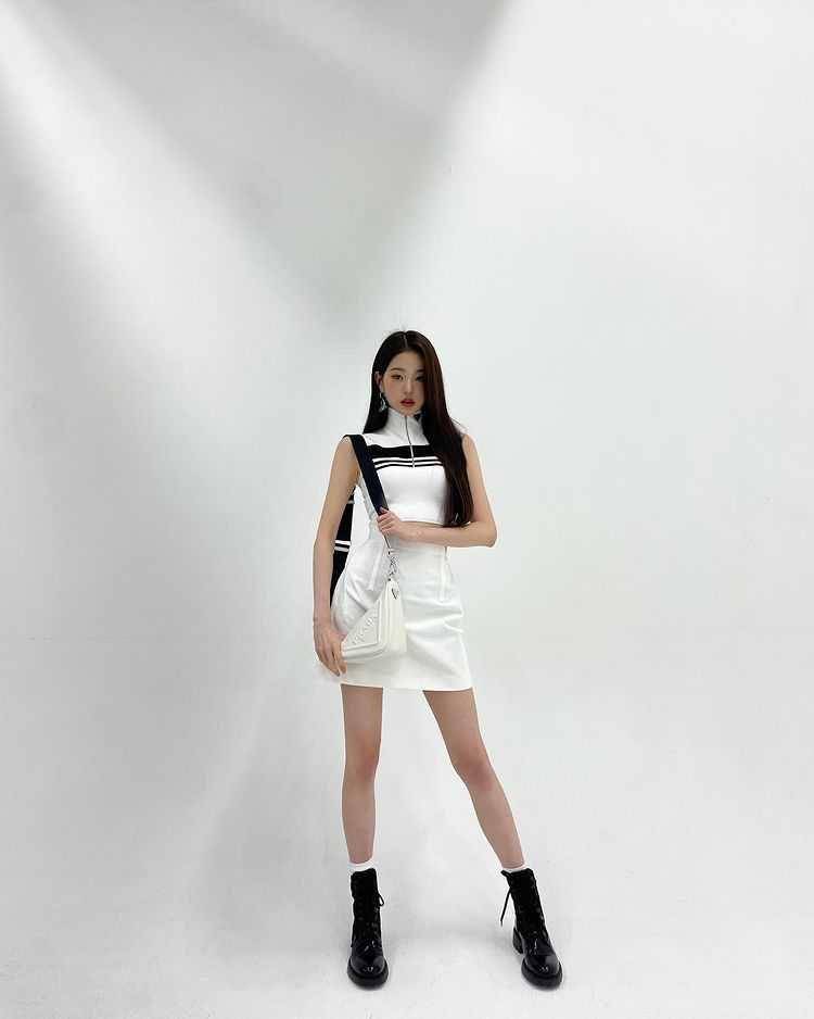 Wonyoung IVE (instagram.com/for_everyoung10)