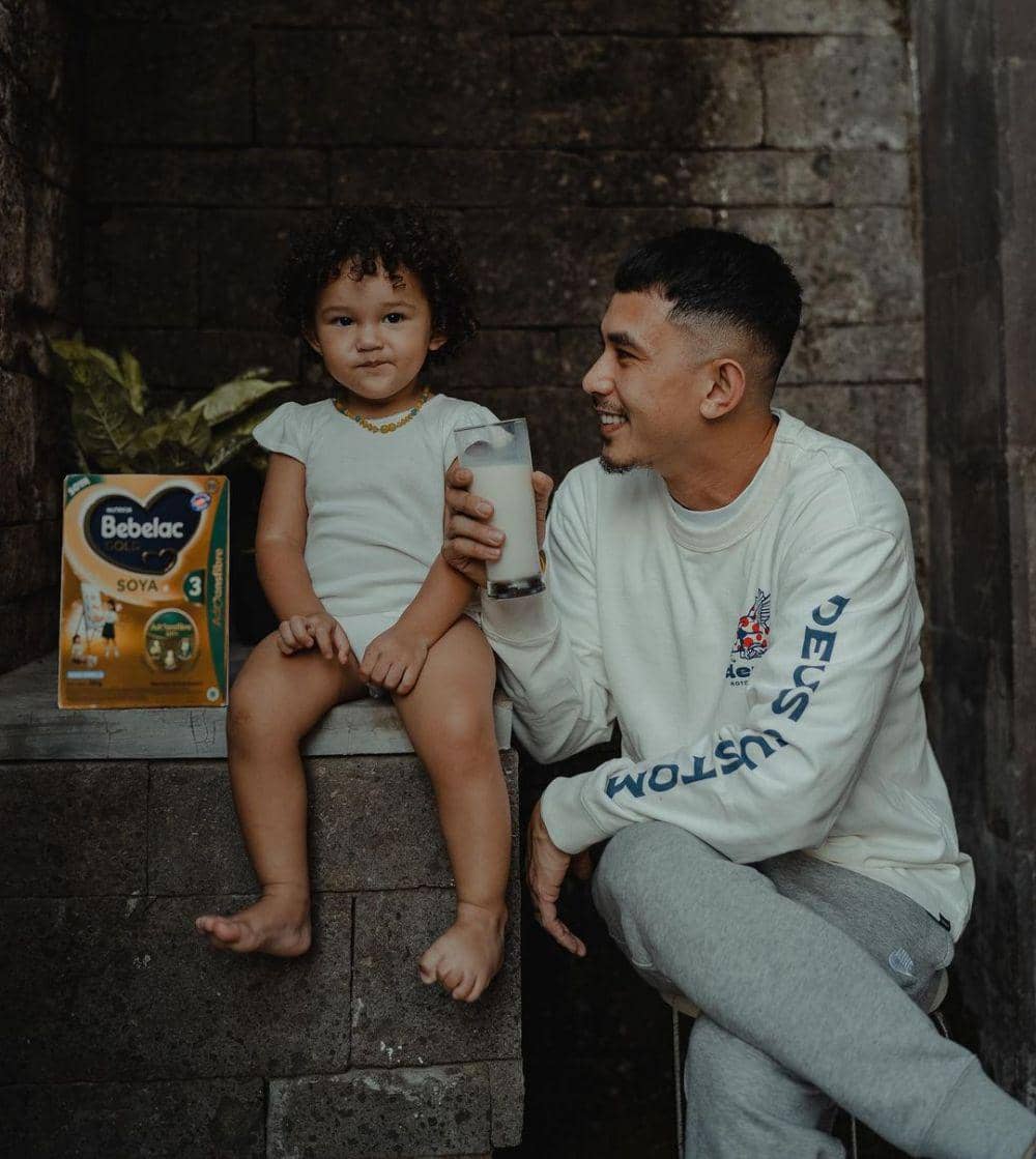 Fandy Christian dan buah hati (instagram.com/fandych)