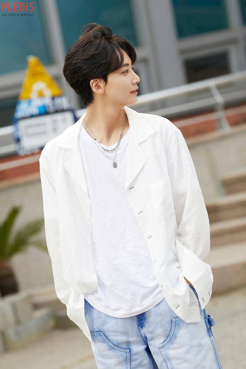 Jeonghan SEVENTEEN di balik layar pembuatan MV _WORLD (post.naver.com/플레디스엔터테인먼트)