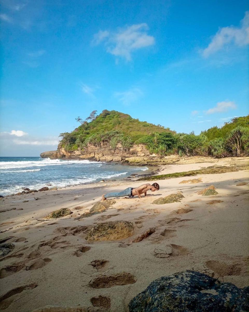 Pantai Kajaran (instagram.com/zidan.aldi27)